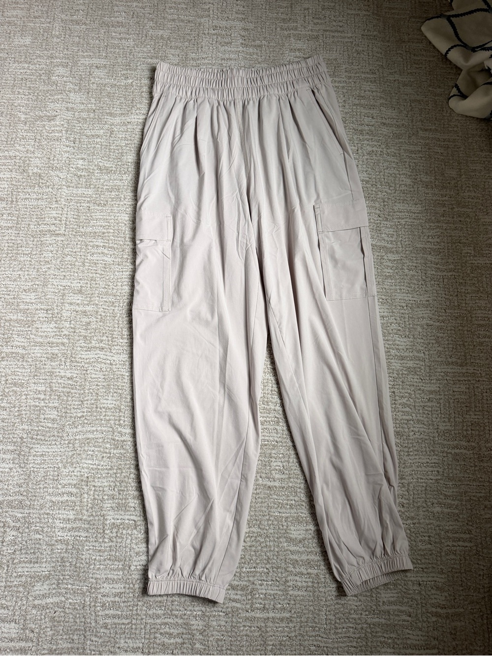 Vuori Light Gray Cargo Jogger Pants - Picture 4 of 6